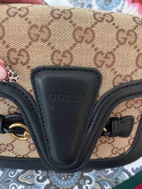 Gucci Beige GG Canvas Crossbody with Black Leather & Signature Green-Red Strap - Picture 3 of 6